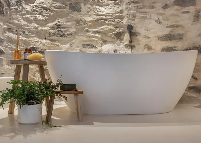 Дом отдыха Near - 1br - Jacuzzi - Origin Cycladic Windmill